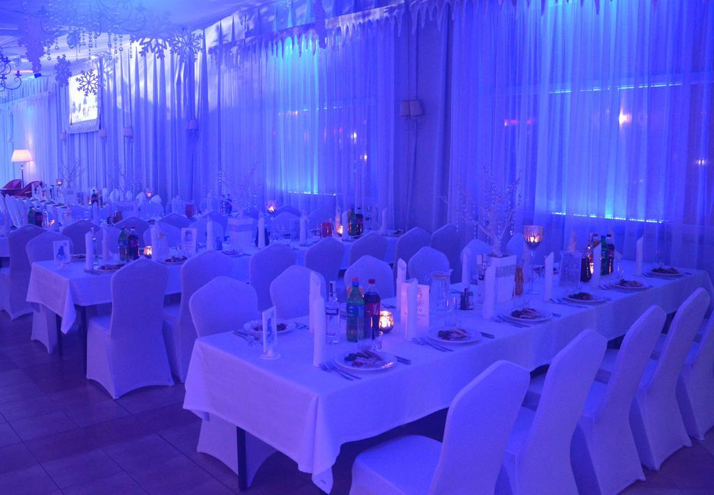 Hotel Batory Tluszcz Luaran gambar