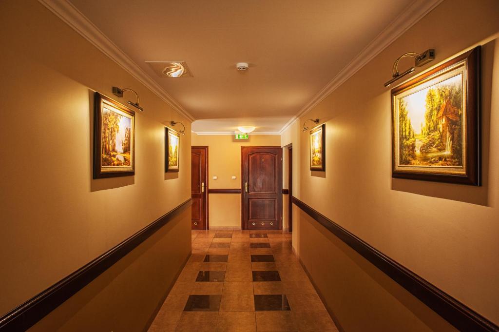 Hotel Batory Tluszcz Luaran gambar