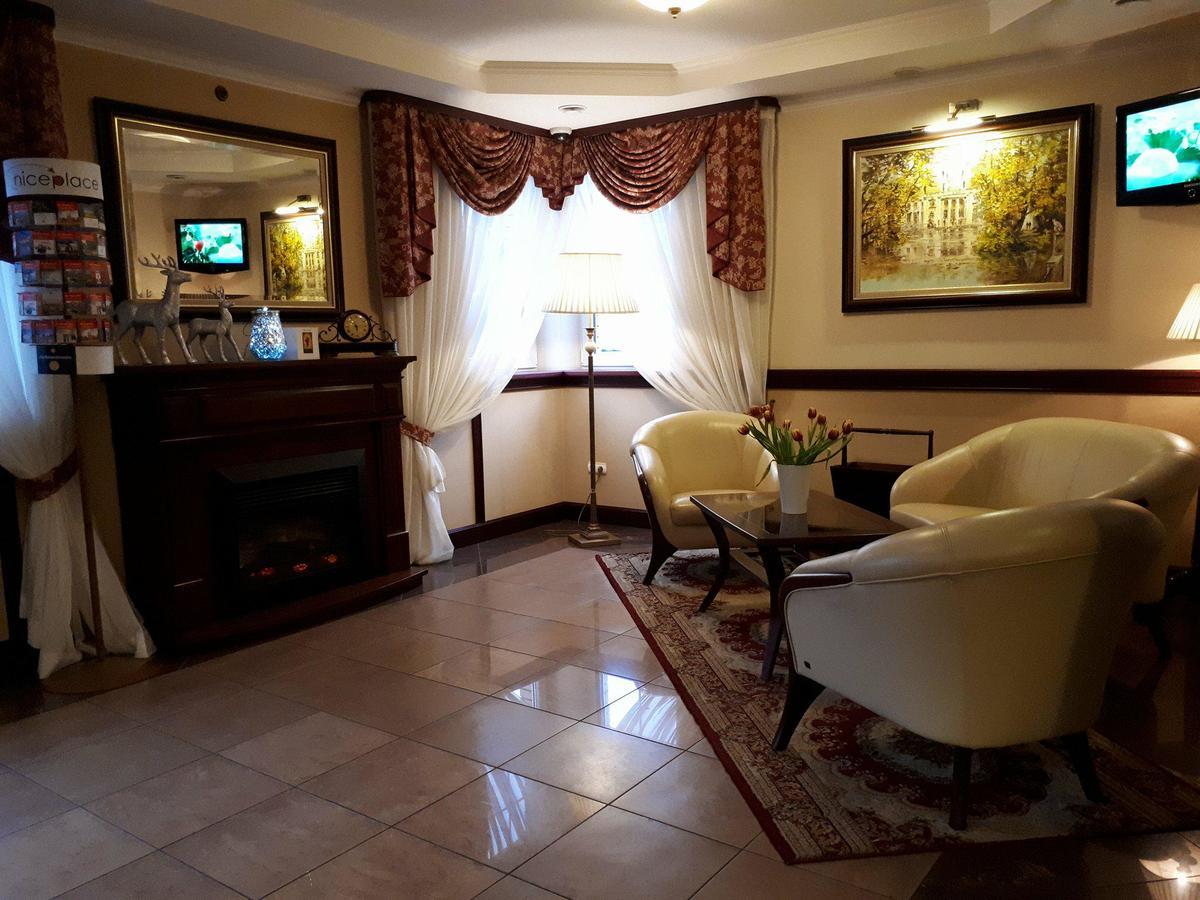 Hotel Batory Tluszcz Luaran gambar