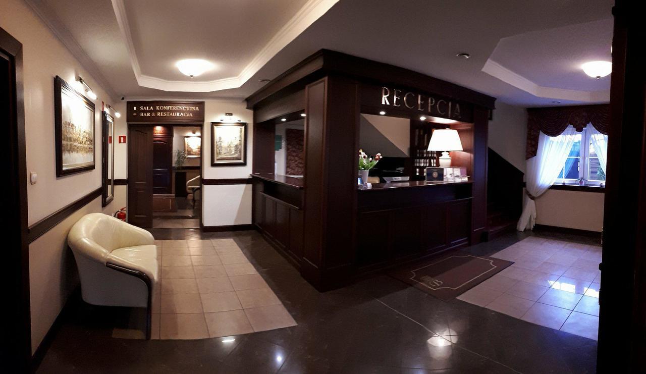 Hotel Batory Tluszcz Luaran gambar