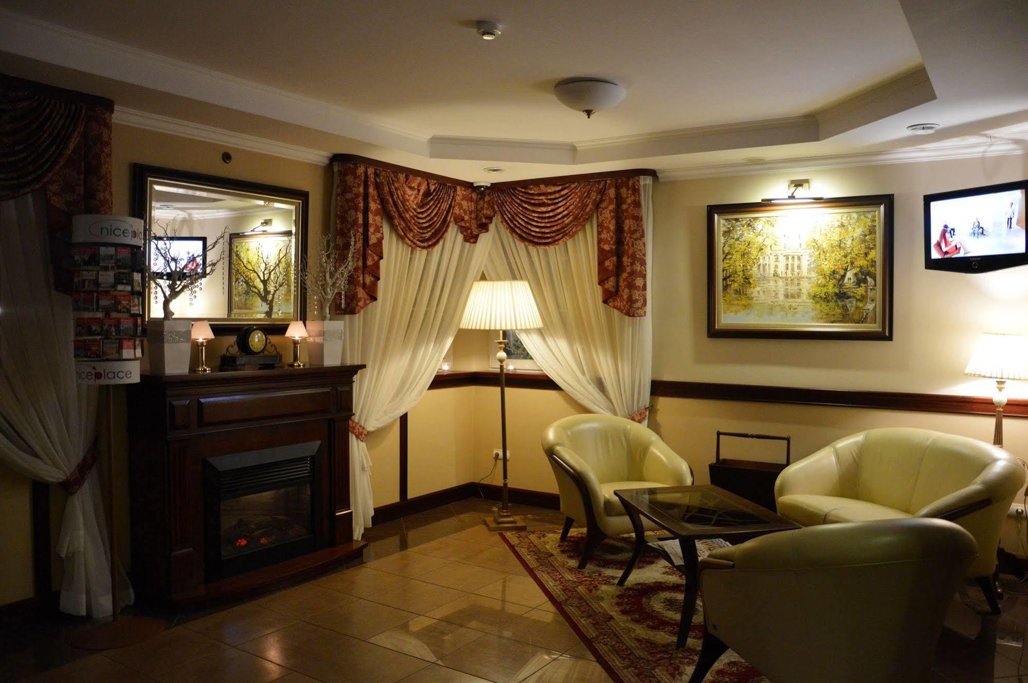 Hotel Batory Tluszcz Luaran gambar