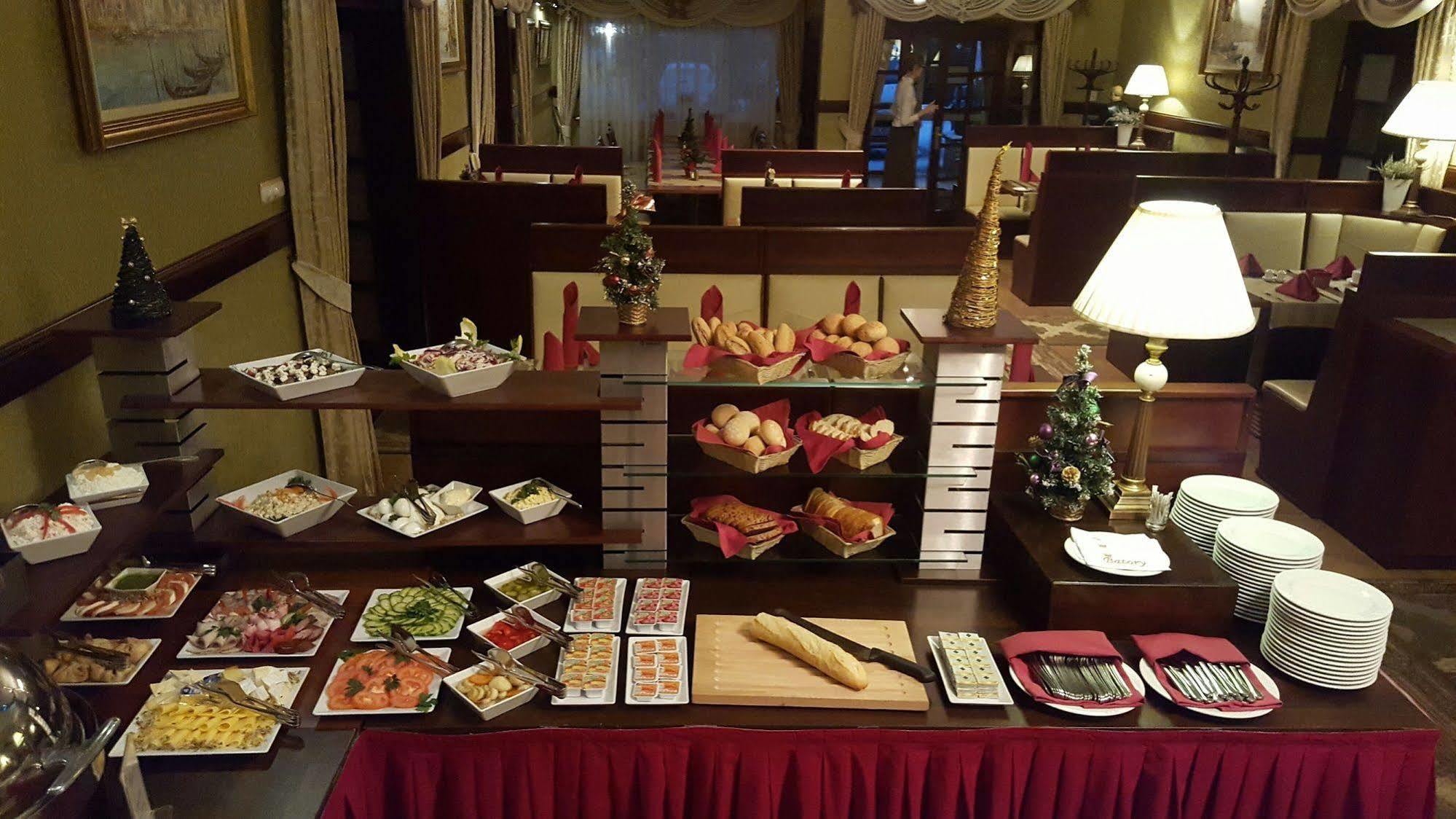 Hotel Batory Tluszcz Luaran gambar